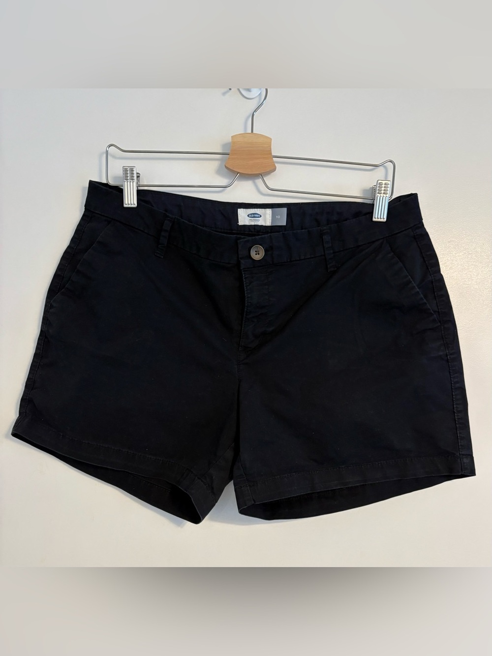 Old Navy Black Women's Chino Bermuda Shorts